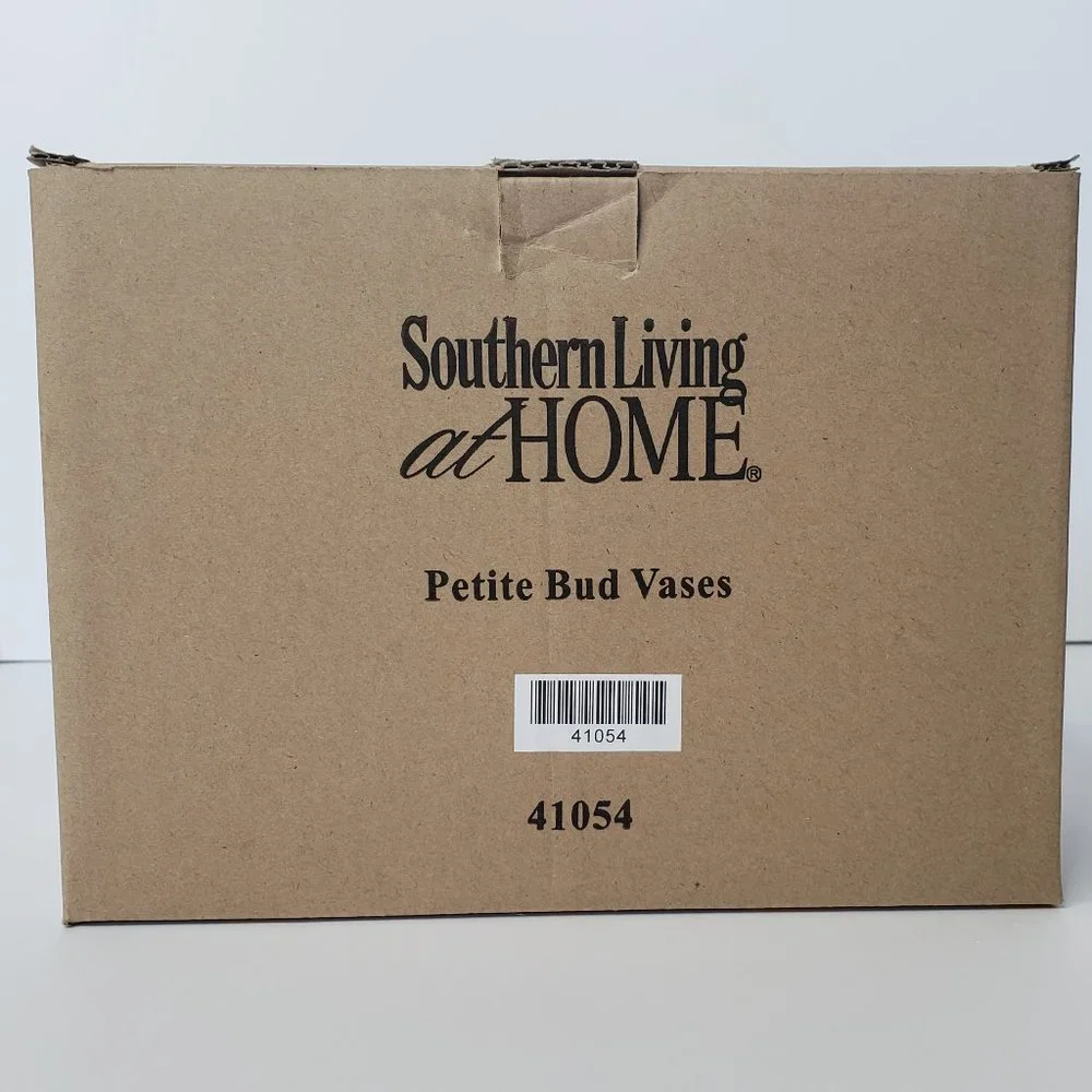 New Southern Living At Home Petite Bud Vases White - Picture 2 of 2